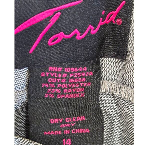 Torrid Gray‎ Bermuda Shorts Women's 14 Stretch Dressy Career - Picture 7 of 7